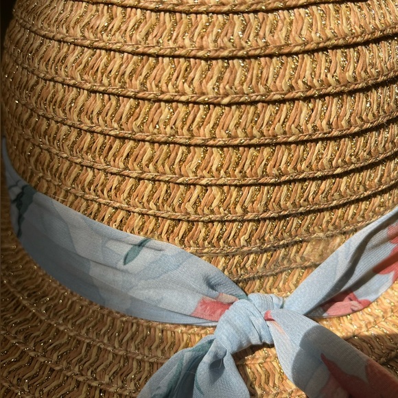Women’s 100% paper straw hat / sun hat - 14” across - Picture 6 of 6